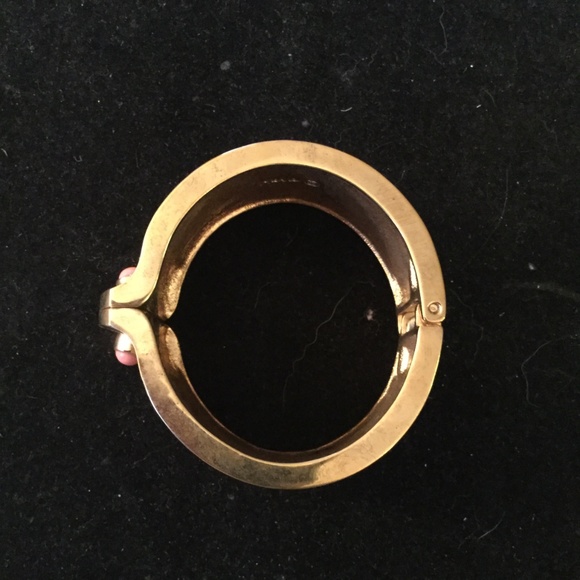 Kara apricot stingray bracelet - Picture 5 of 6